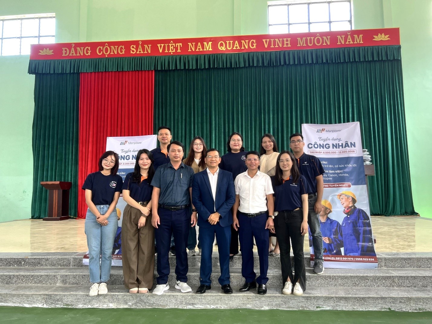 ManpowerGroup Vietnam team participating in Lai Chau Corporate Social Responsibility event