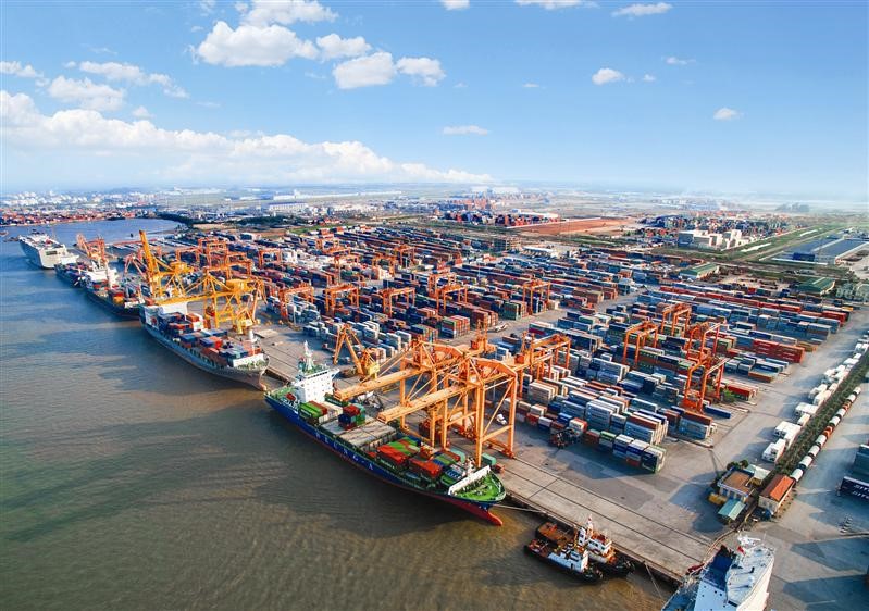 Hai Phong port in Hai Phong City, Northern Vietnam is one of the most major seaports in Vietnam