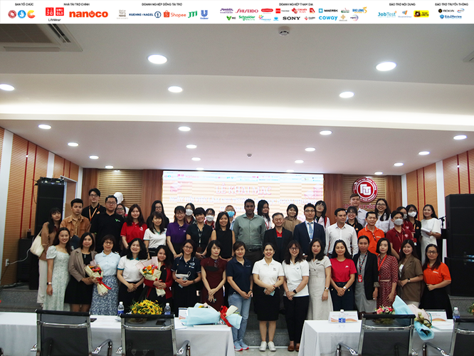 Ngày Hội Việc làm 2022 ĐH. Ngoại Thương TP.HCM:  Hoạt động hướng nghiệp cùng ManpowerGroup Việt Nam Giúp thế hệ trẻ tự tin và thành công trong thế giới việc làm